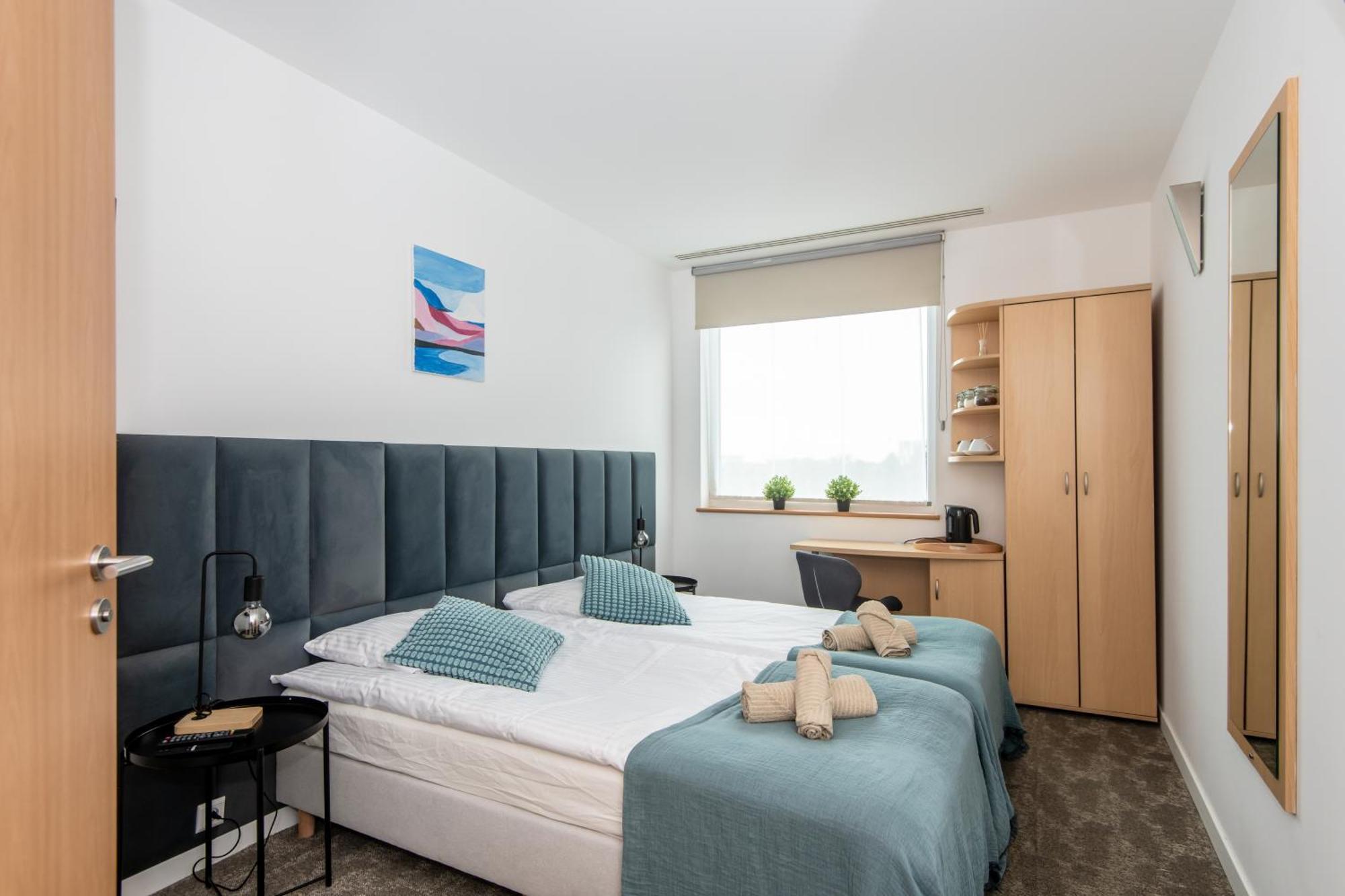 Sapphire Hotel Room Poznan — Photos 2